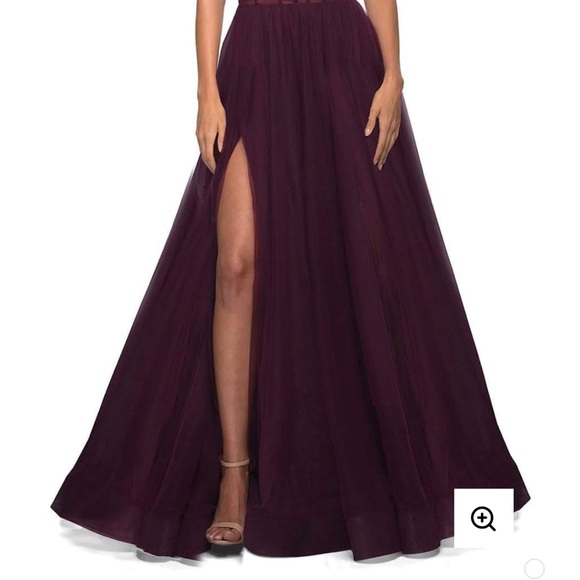 La Femme A-Line Tulle Ballgown Gown Bridesmaid Grad Dress Size 12 Dark B… - Picture 7 of 9